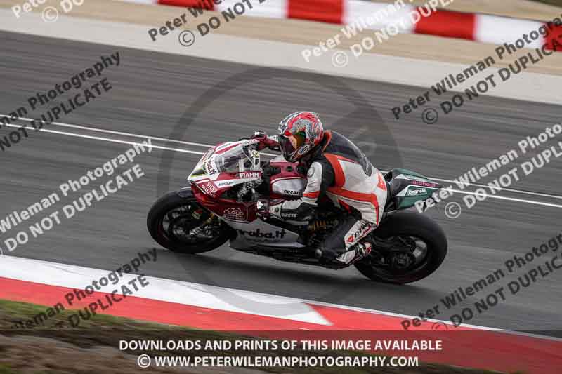 cadwell no limits trackday;cadwell park;cadwell park photographs;cadwell trackday photographs;enduro digital images;event digital images;eventdigitalimages;navarra;no limits trackdays;peter wileman photography;racing digital images;trackday digital images;trackday photos